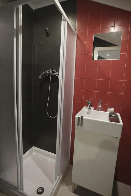 Water And Sun Studio Apartment Lisbon 0*,  Portugal