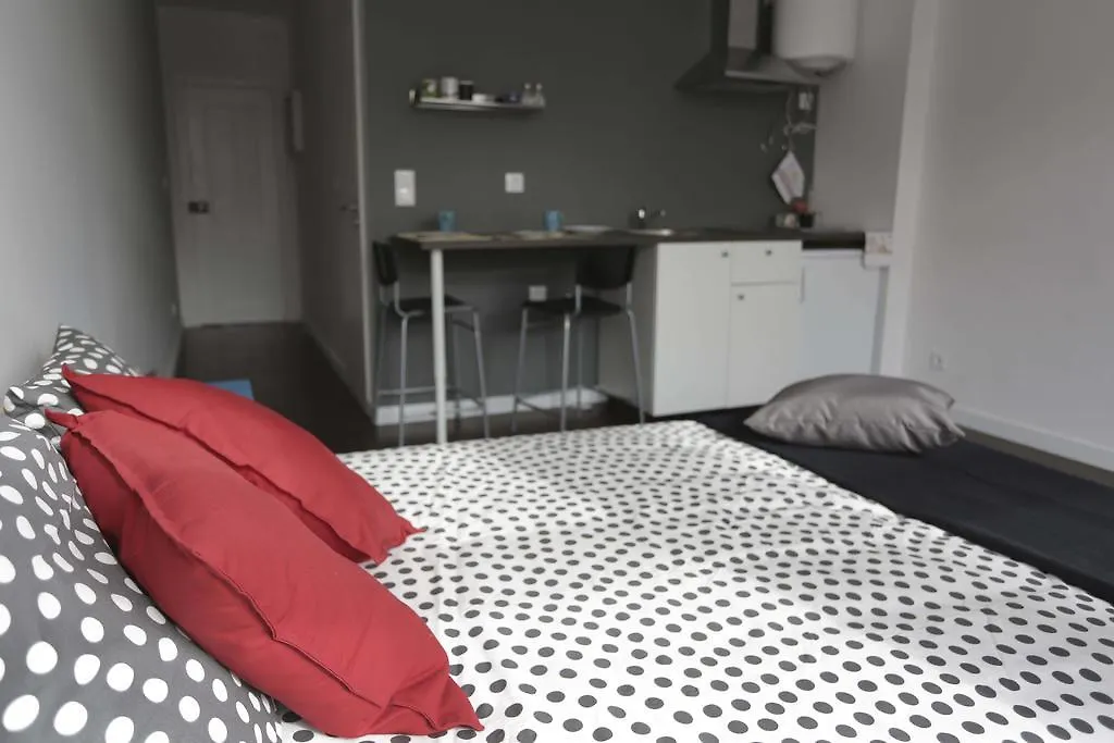 Water And Sun Studio Apartment Lisbon