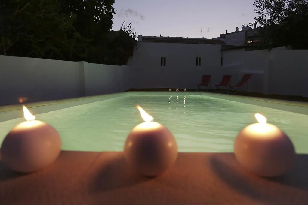 Water And Sun Studio Apartment Lisbon